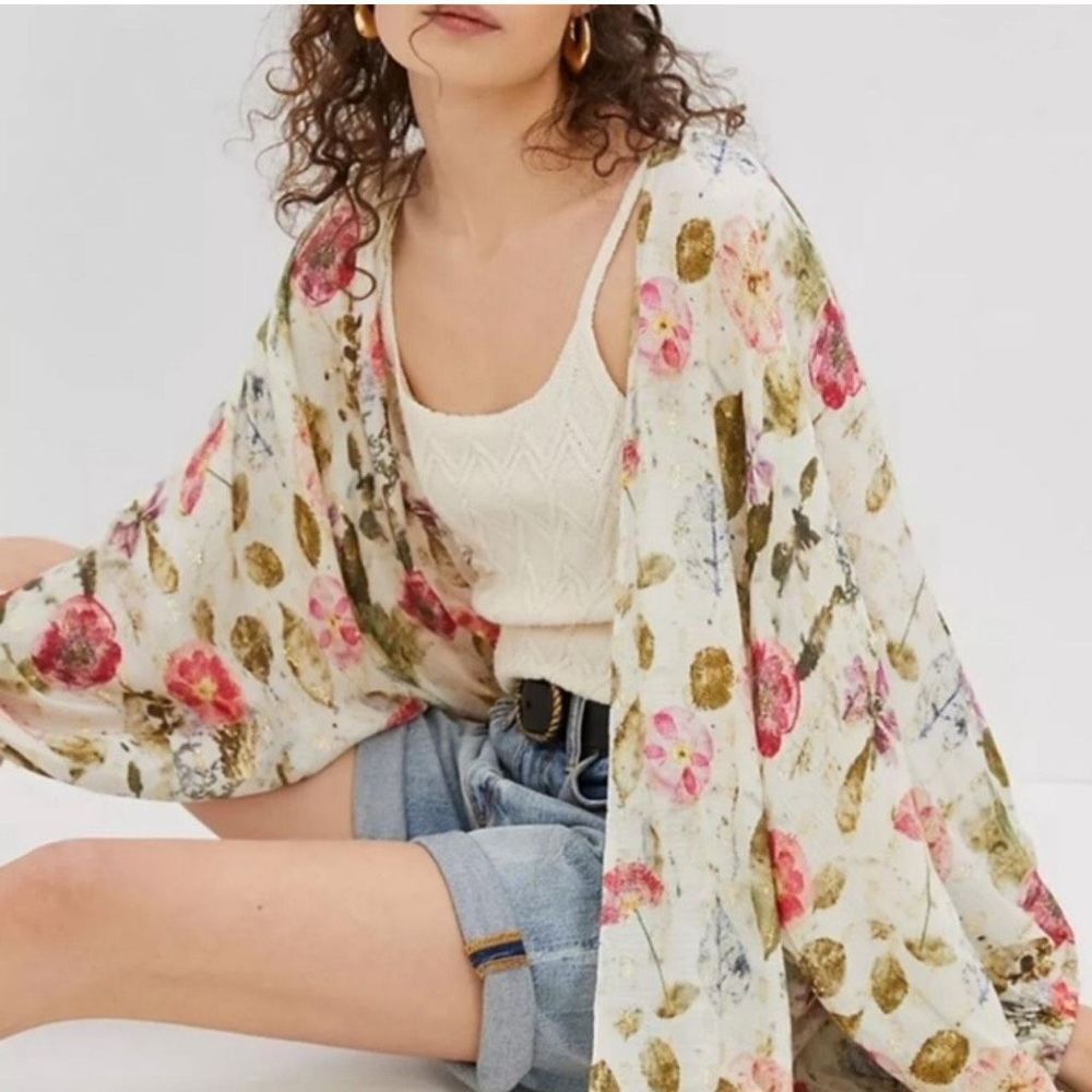 By Anthropologie Marie ivory floral gold shimmer balloon sleeve kimono